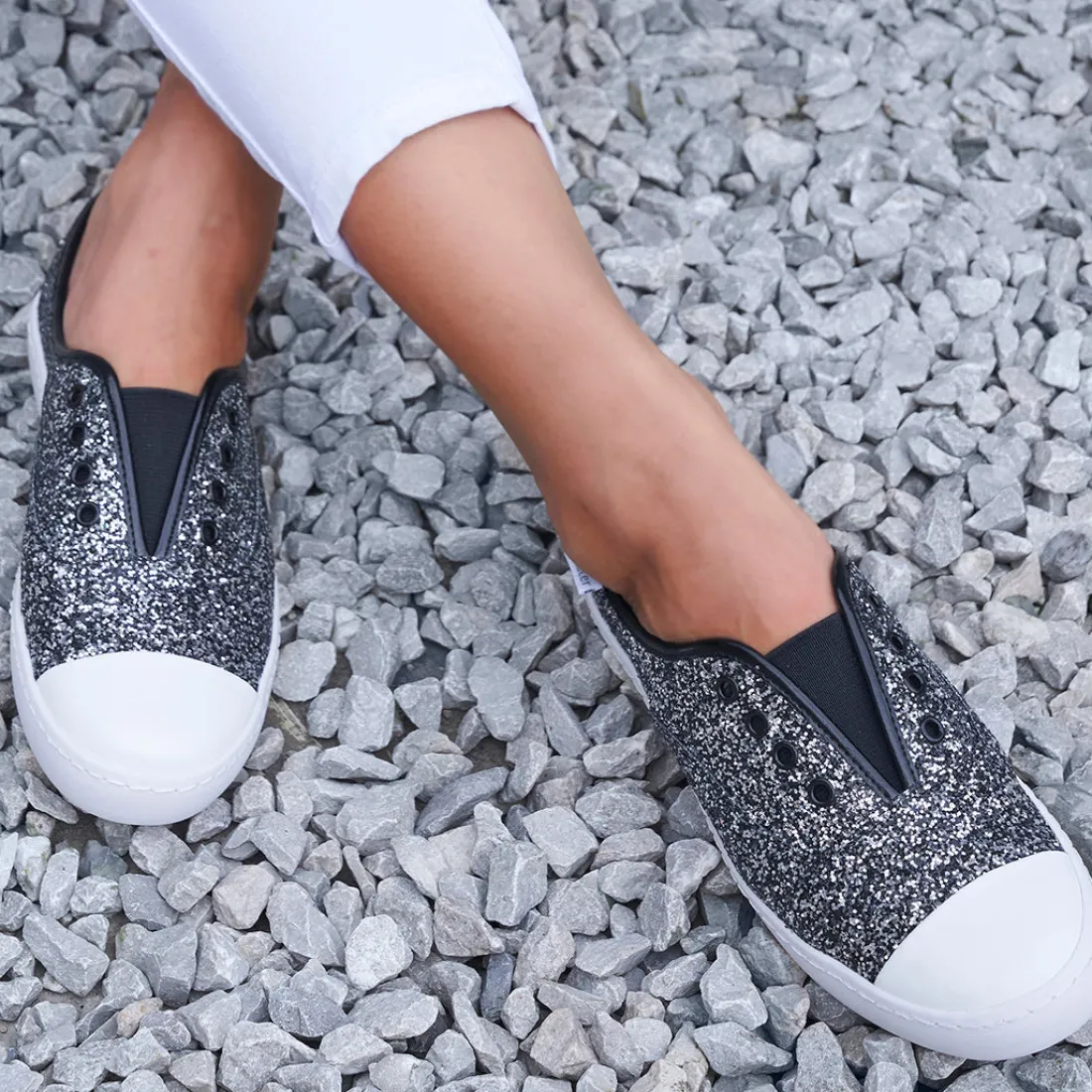 Canvas & Sneakers | Flats^holster Diaz- BlackSilver