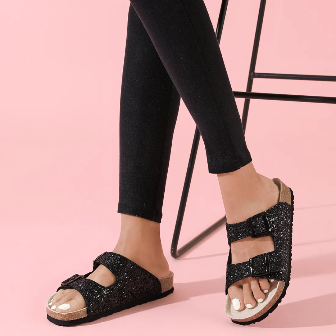 Size 13 | Size 12^holster Farah- Black