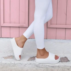 Slides | Sandals^holster LevitateBundle- White/Beige